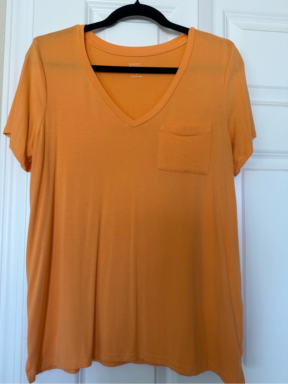 Market & Spruce Golden Yellow V-Neck Pocket Tee Size Medium Stitch Fix